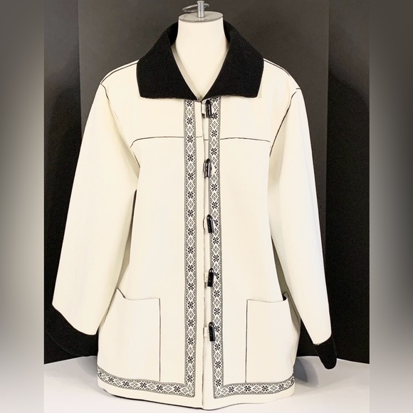 Alfred Dunner Jackets & Blazers - Alfred Dunner suede jacket